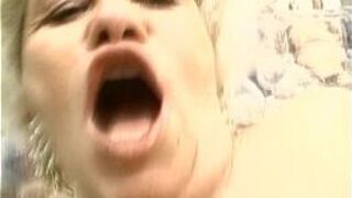 MILFs eating their pussies - porn video