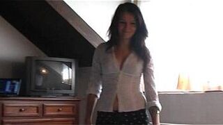 Sexy brunette lapdancig - porn video